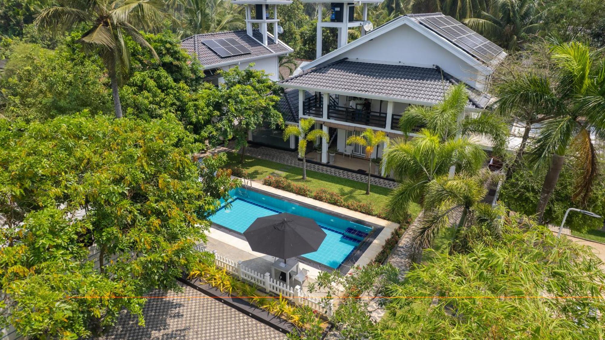 Wetland Resort Negombo Bagian luar foto